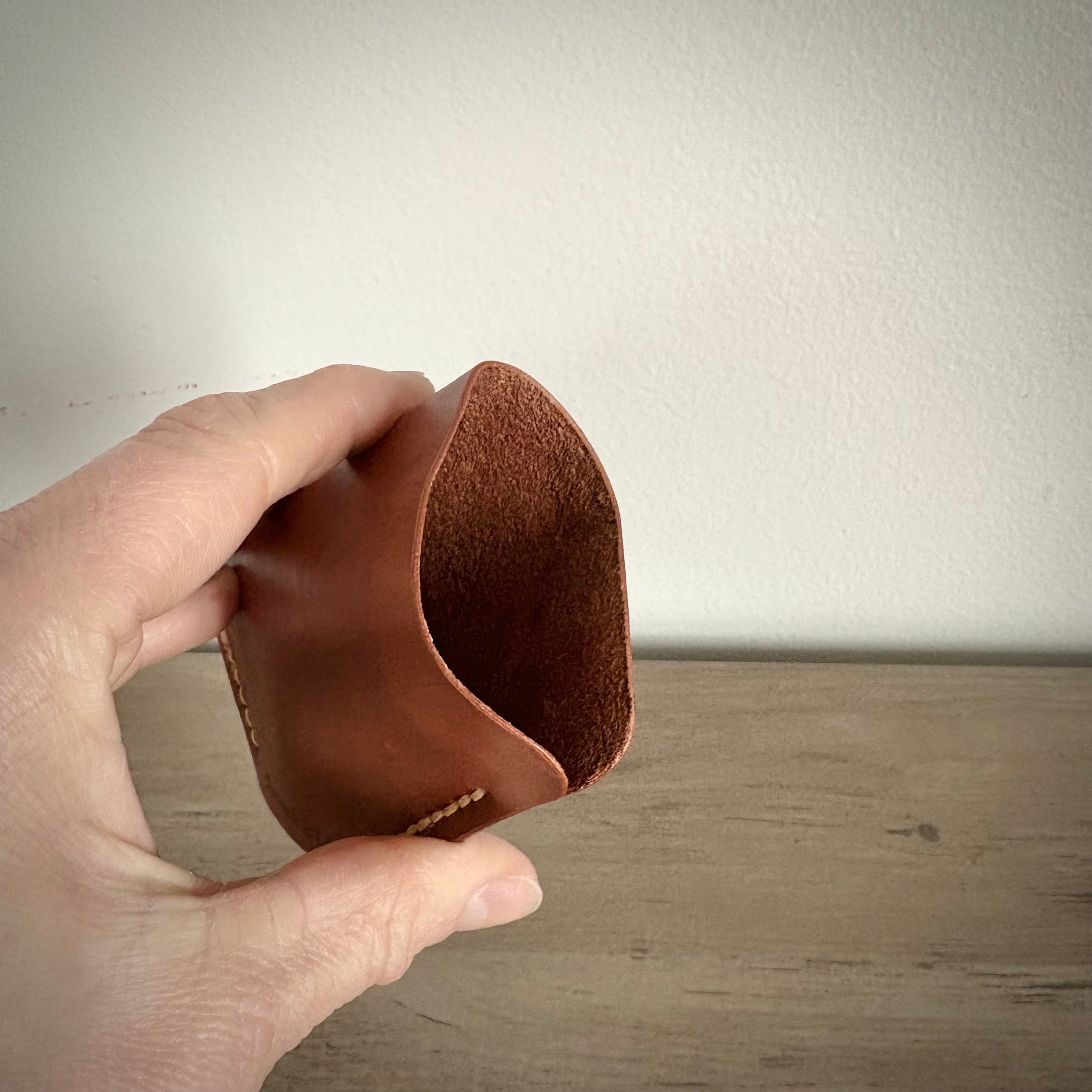 Porte-cartes en cuir – Poche simple | Brun