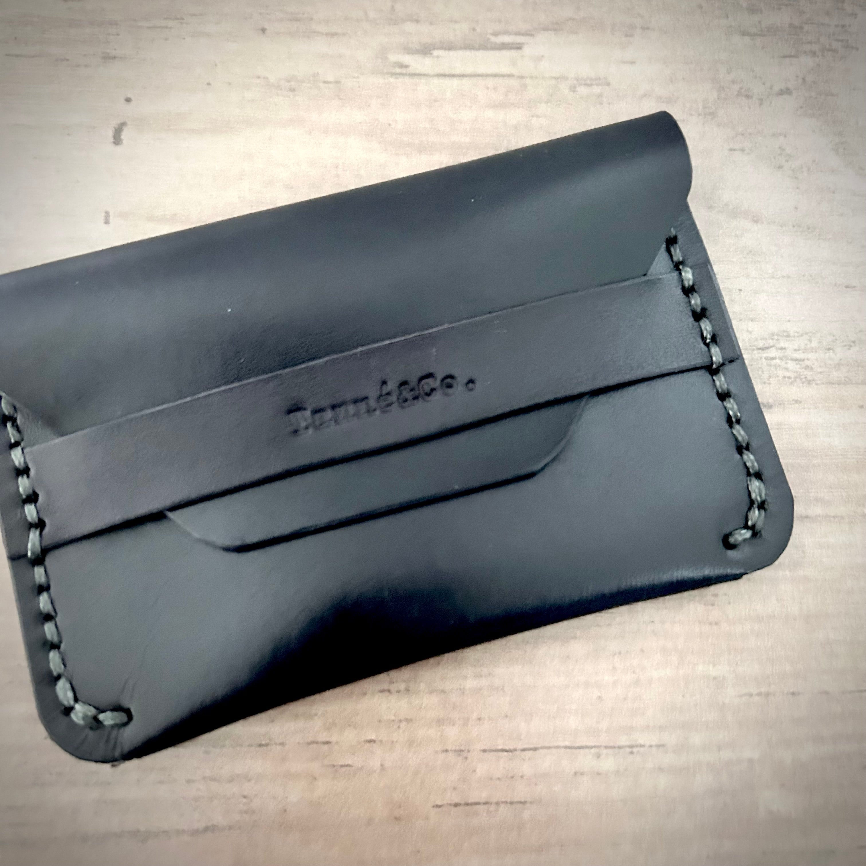 Porte-cartes en cuir – Style enveloppe minimaliste | Noir