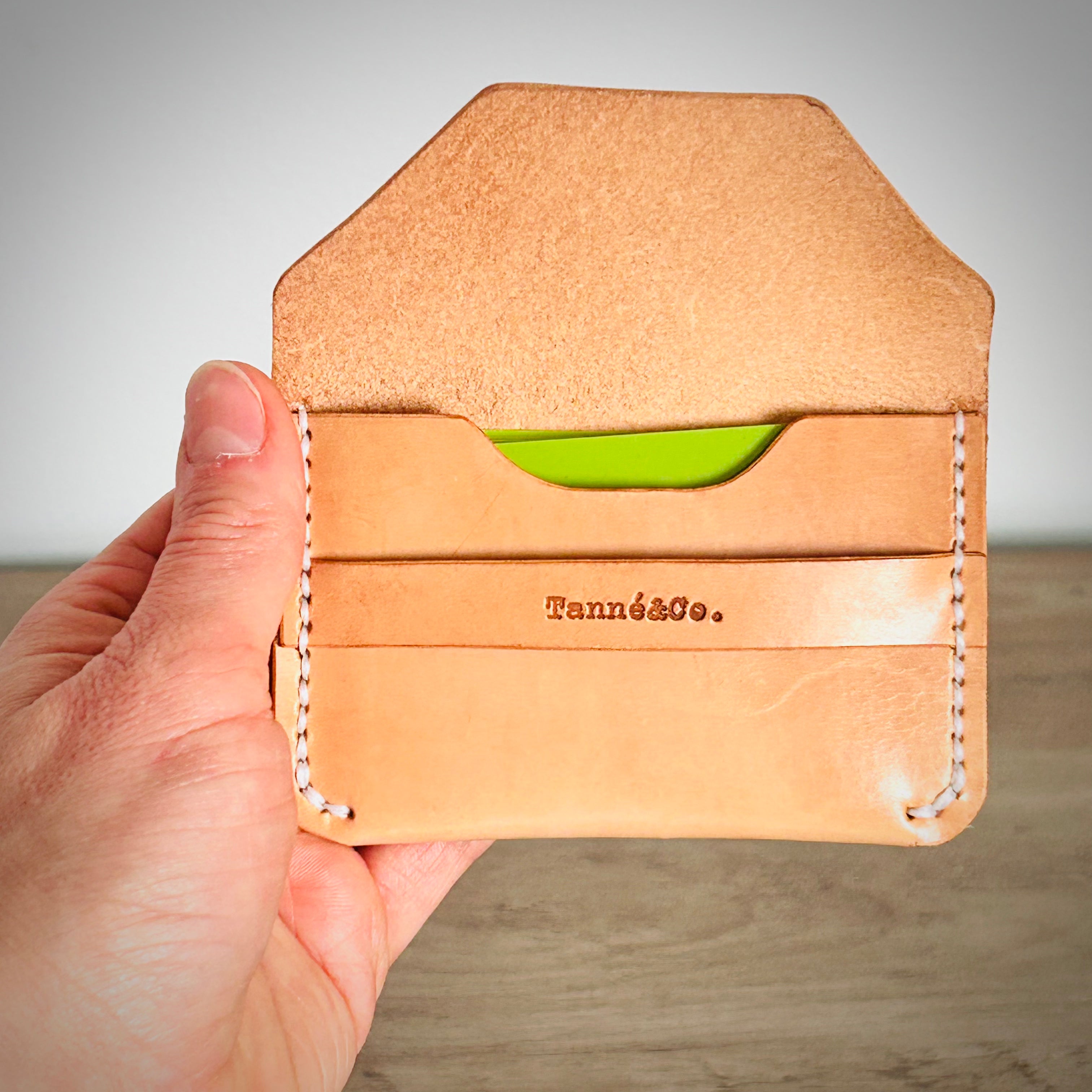 Porte-cartes en cuir – Style enveloppe minimaliste | Tan