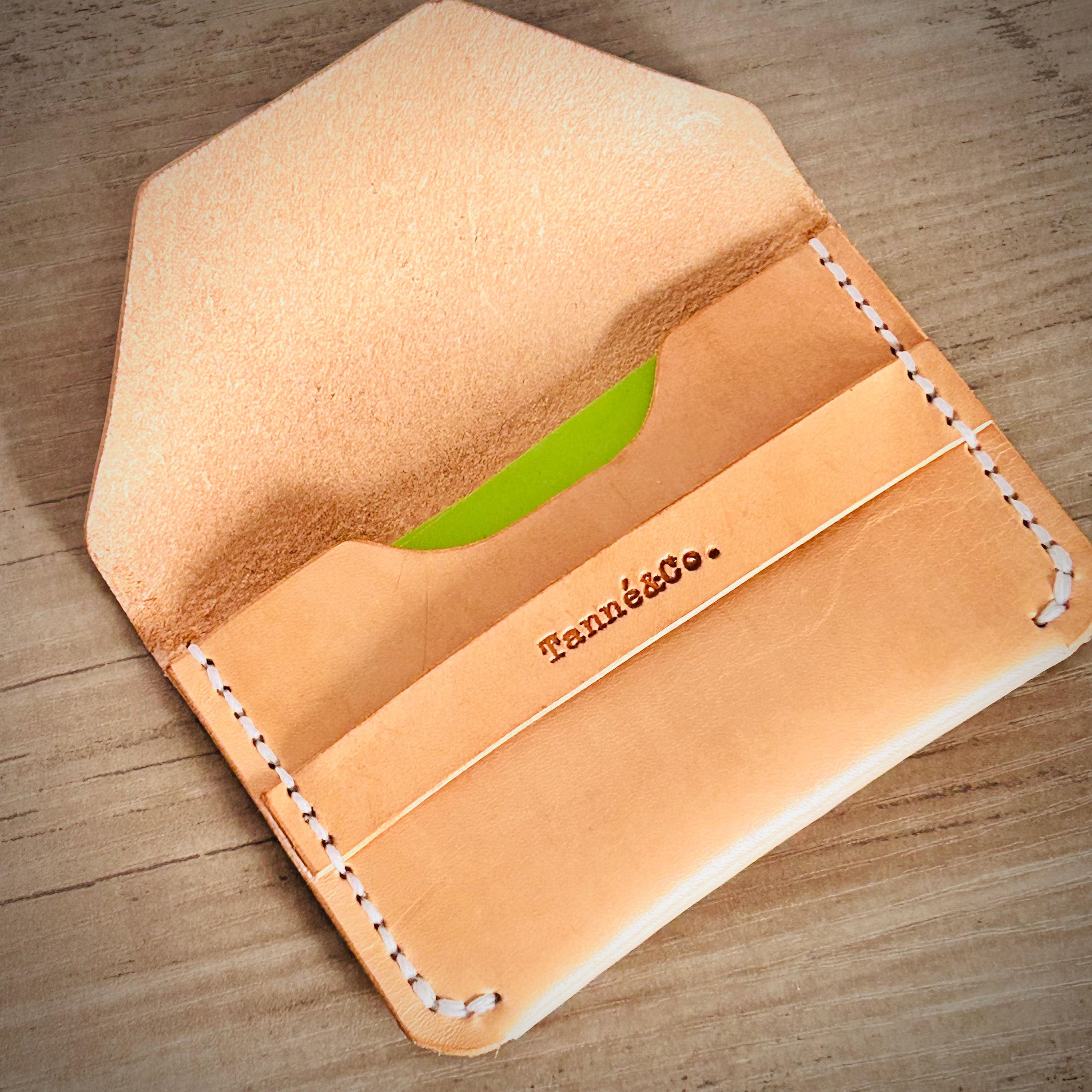 Porte-cartes en cuir – Style enveloppe minimaliste | Tan