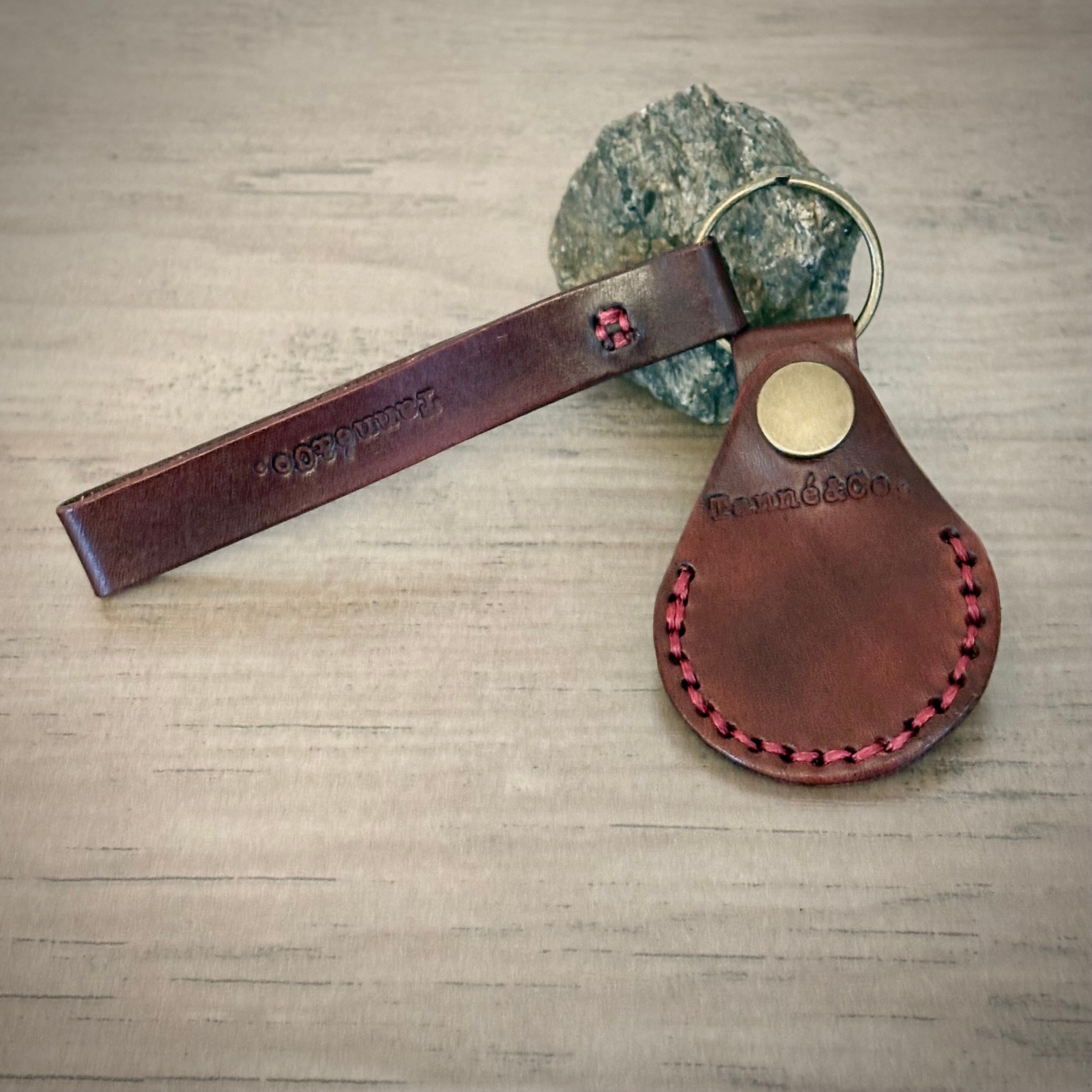 Leather AirTag Keychain – Handcrafted Design | Burgundy