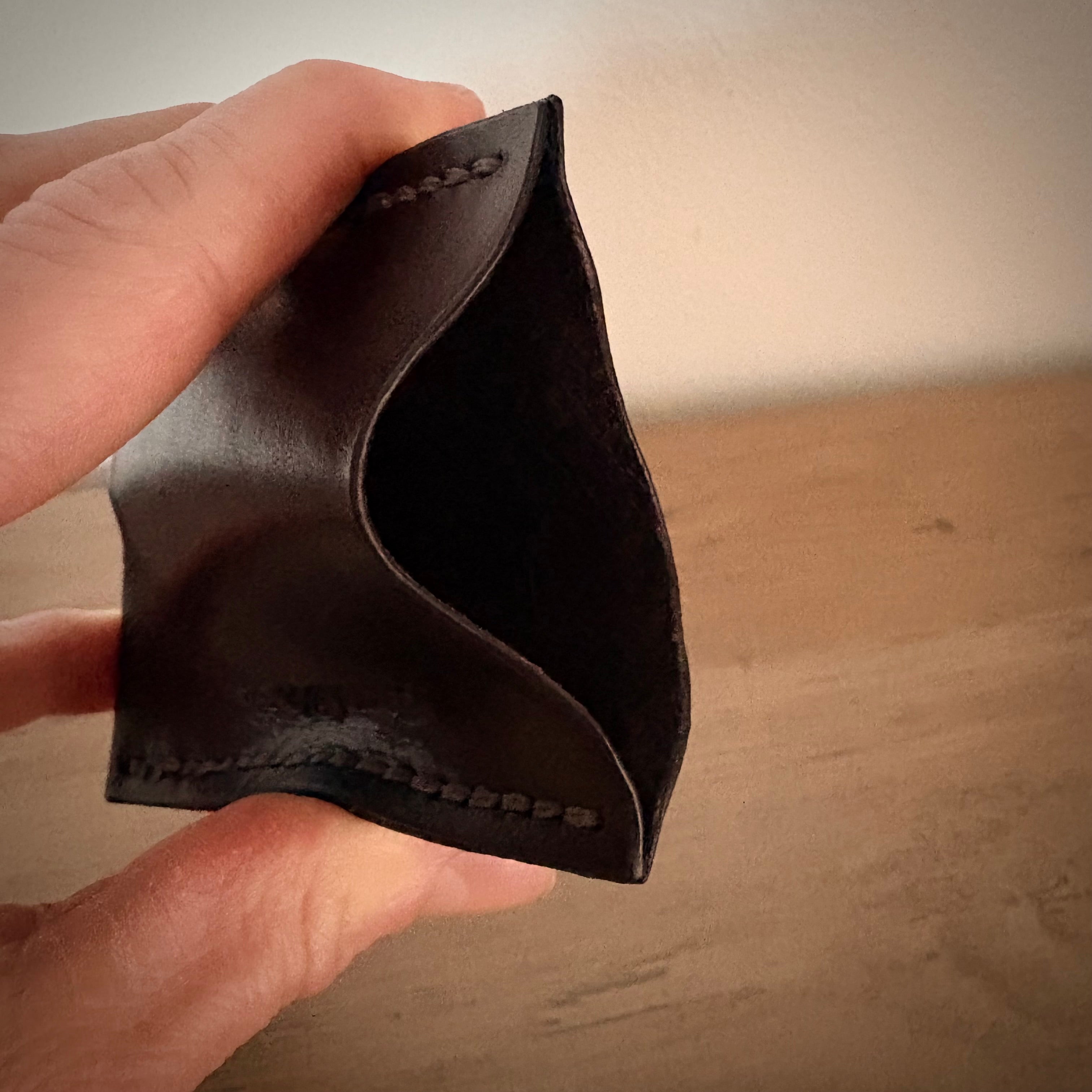Porte-cartes en cuir – Modèle à une poche | Noir